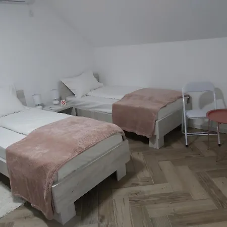 Sobe_mis Hostel